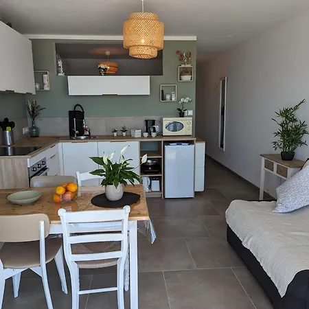 Sol-y-days Le Royal Grand Centre Vue Avec Parking Apartment Le Grau-du-Roi